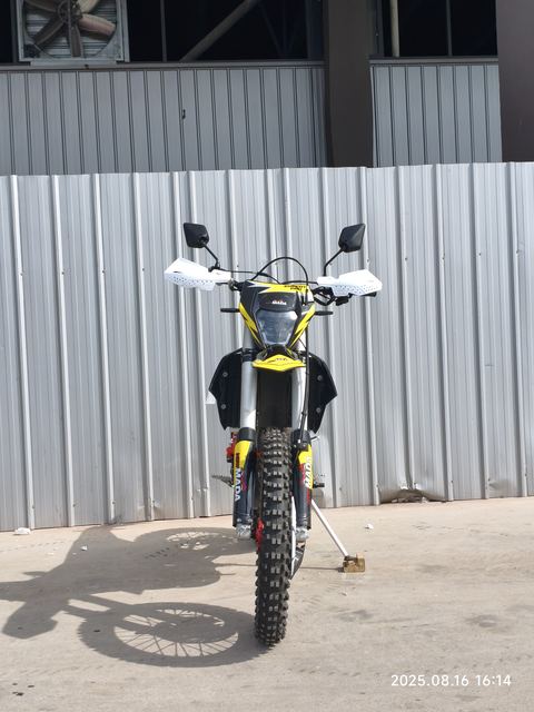 NM300GY R7 Off-Road Motorcycles — factory photograph